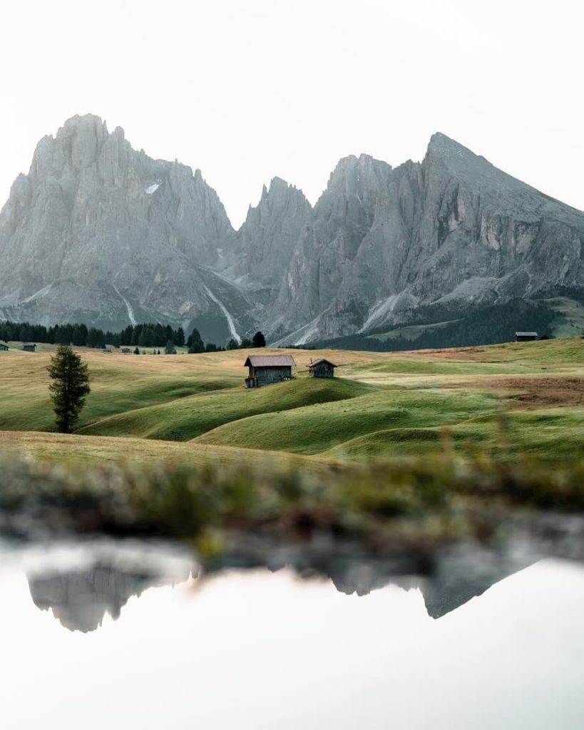 @gonz.ddl and Dolomites lake