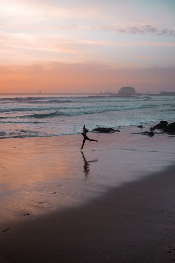 @nicci.czyk and beach sunset