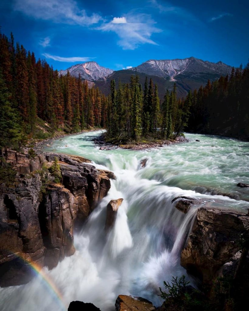 @jennielingtai and waterfall Canada