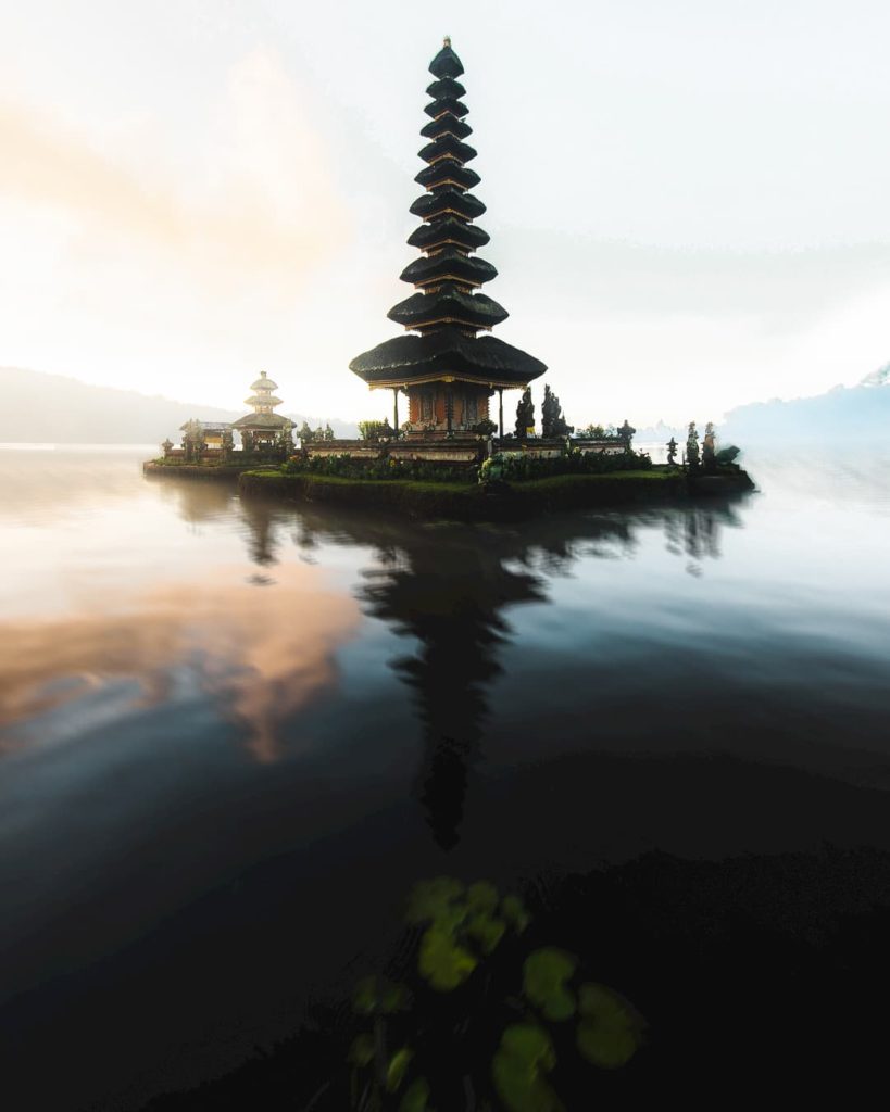 @cahyadiputraa and Bali temple