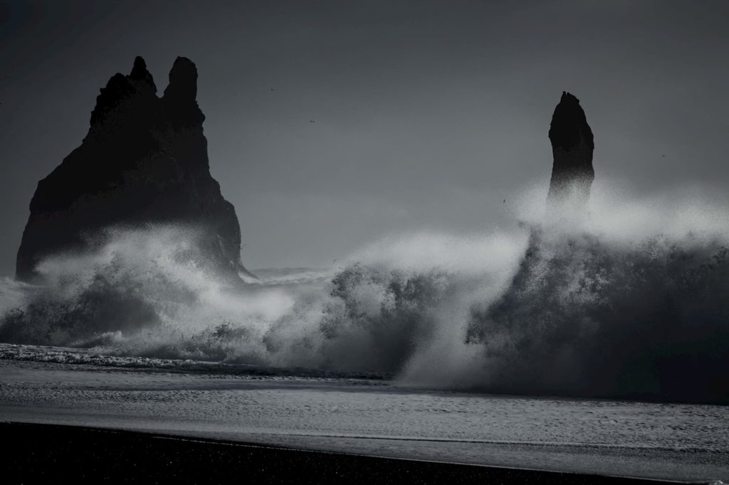 @k.e.v.i.n_p.a.g.e.s and Iceland beach