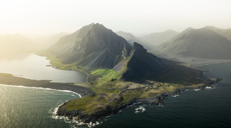 @florianhoferphoto and Icelandic coast