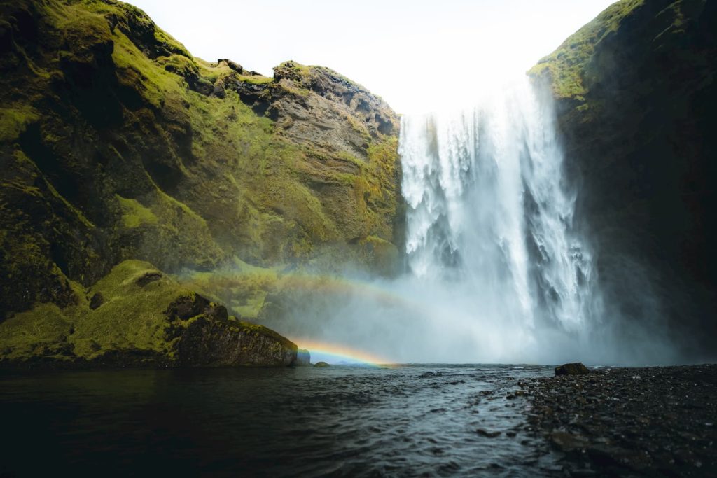 @pat.seddl and waterfall Iceland