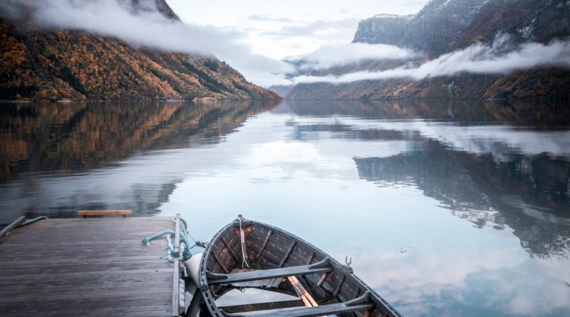 @ebs_photo_ and boat