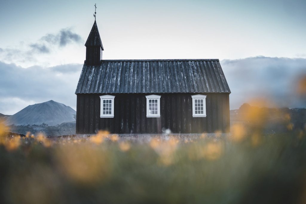 @eamonsphotos and Icelandic church