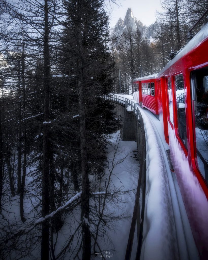 @joffrey_travelproject and Swiss train