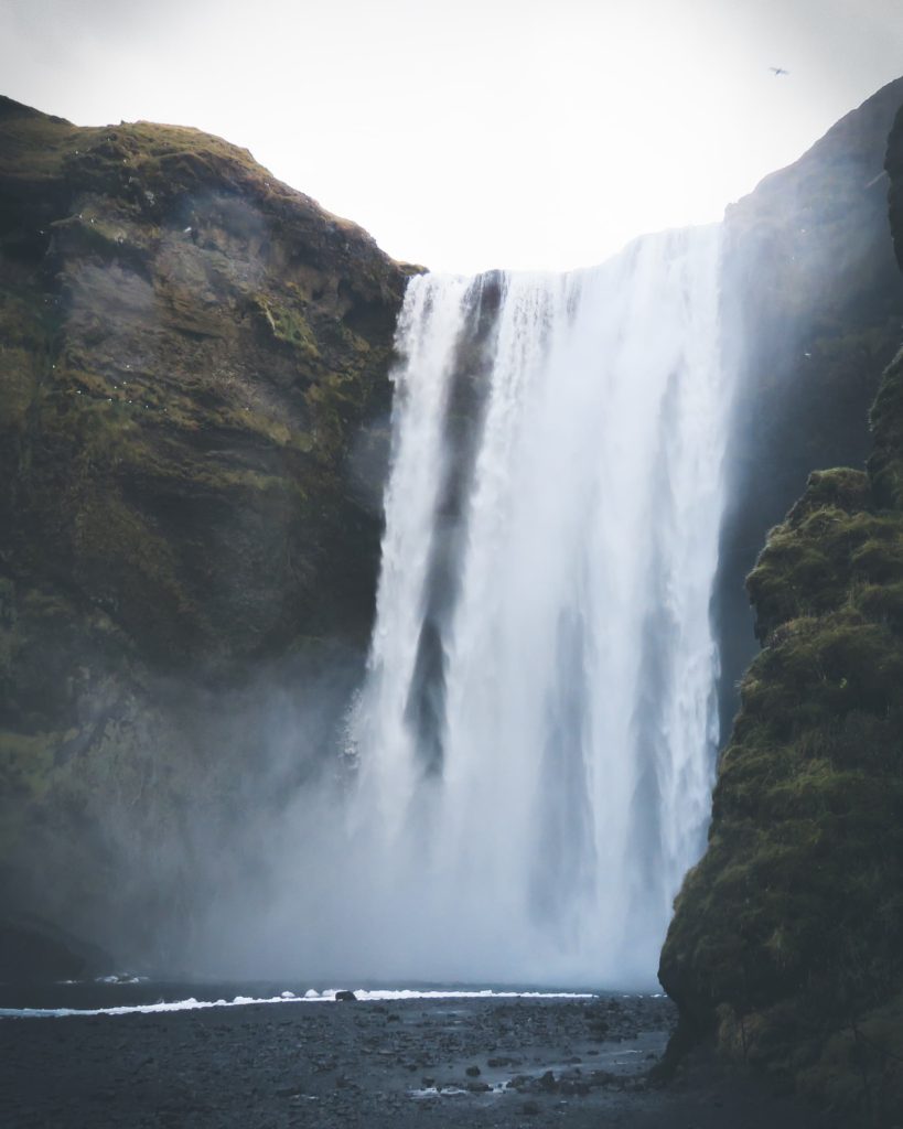 @photo_garrido and Icelandic waterfall