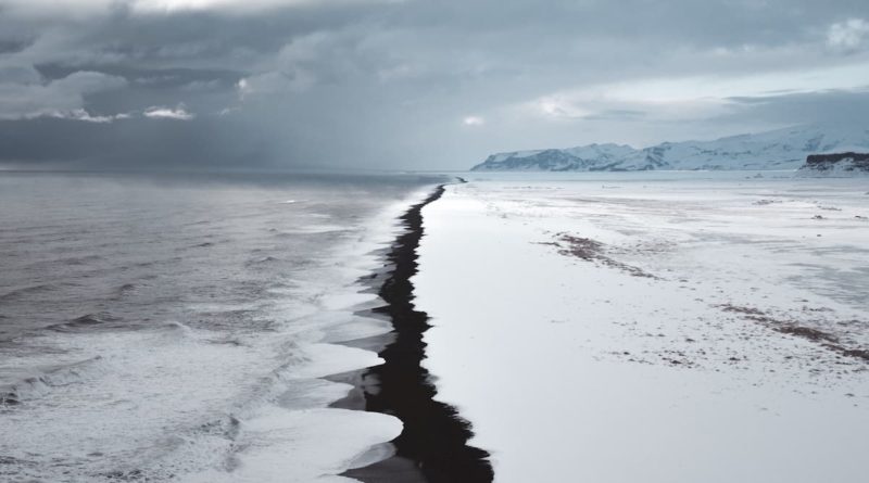 @andrewjackson__ and Icelandic beach