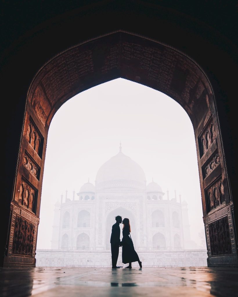 @manojjgurjar and Taj Mahal couple