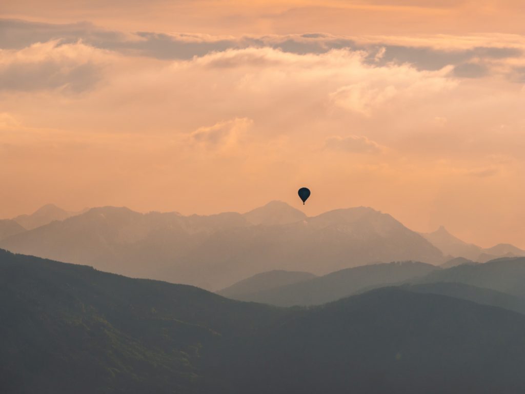 @sebomittermeier and hot air ballon view