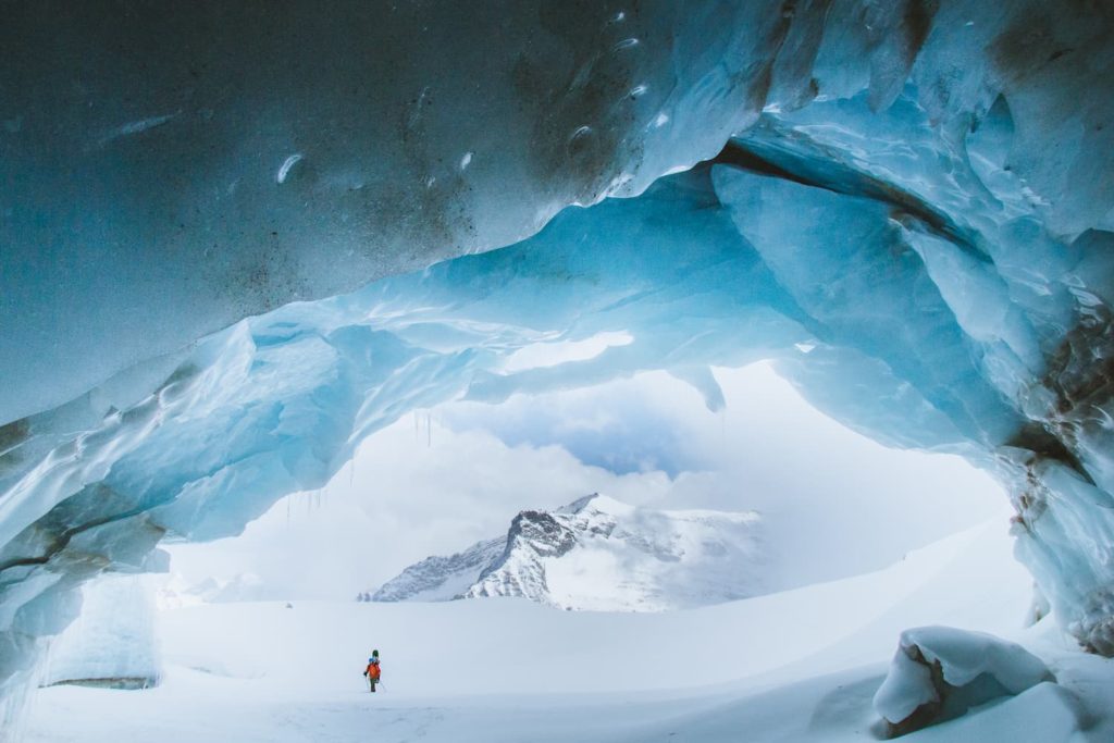 Roy Mosterd and Icelandic Ice Cave