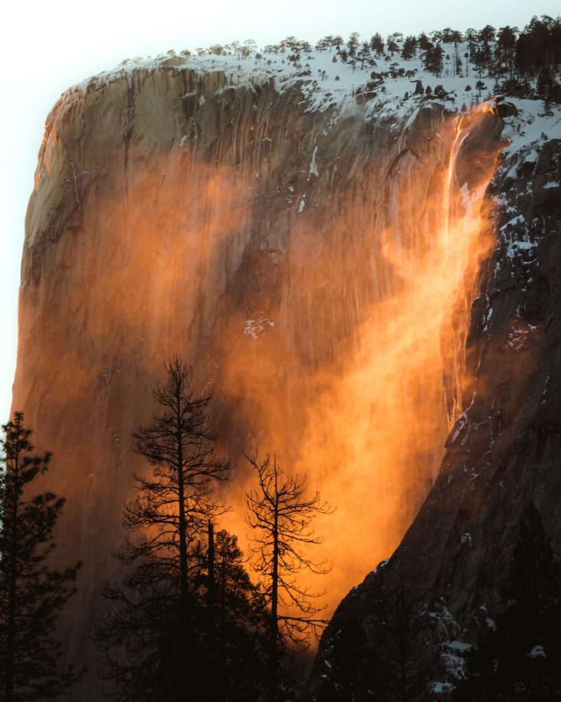 USA, Yosemite Firefall, Elle Kaiser