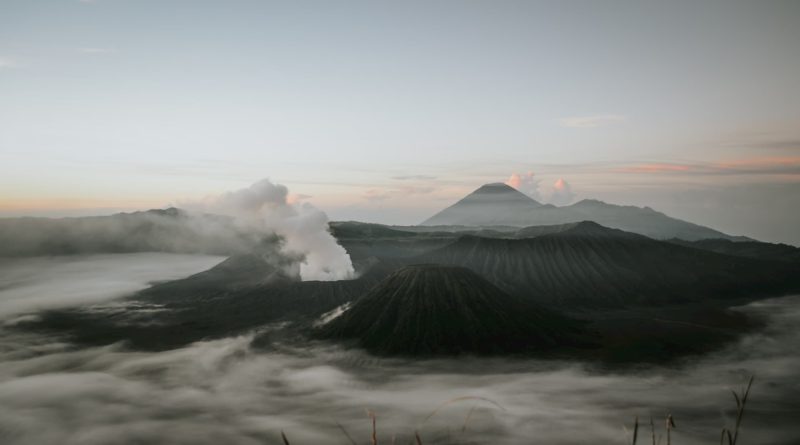 Bromo Volcano by sunrise, Java, Indonesia Roman Kirienko