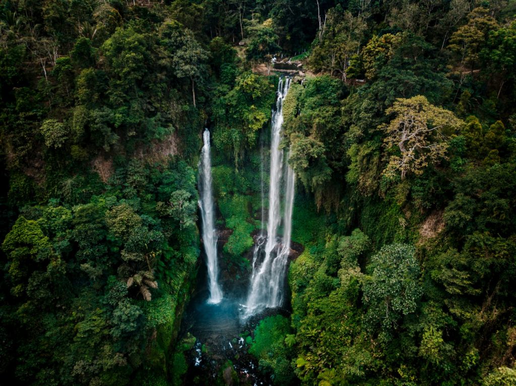 Indonesia-Bali-waterfall-@visualsofmilan
