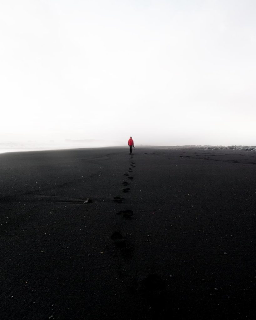 Reynisfjara Black Sand Beach, Iceland - @vengio (2)