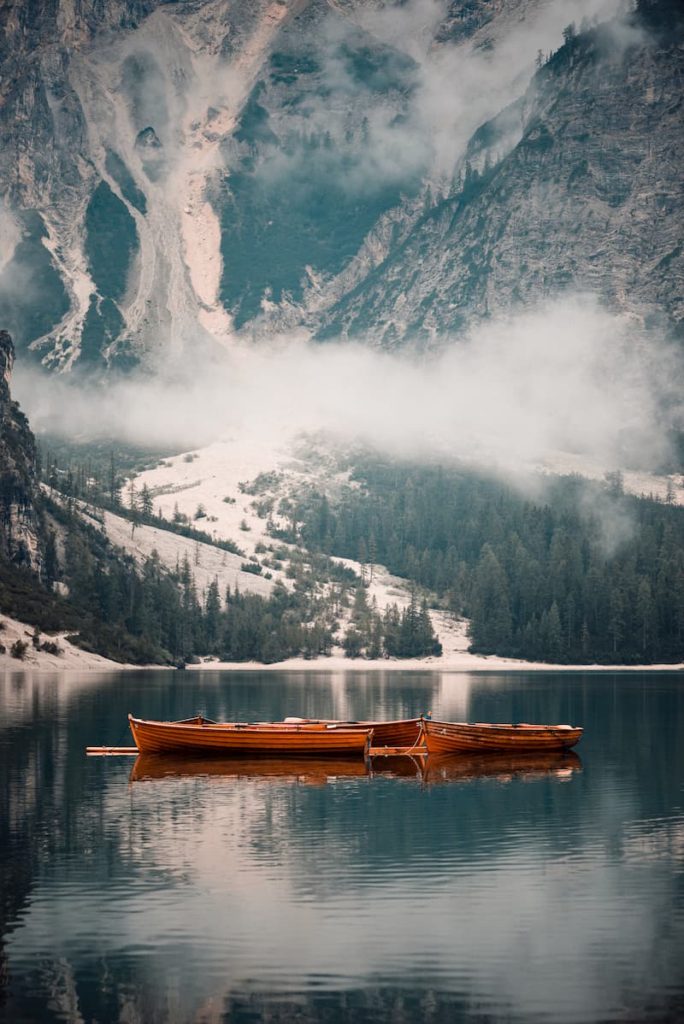 italy_lago_di_braies_yannick-lyner