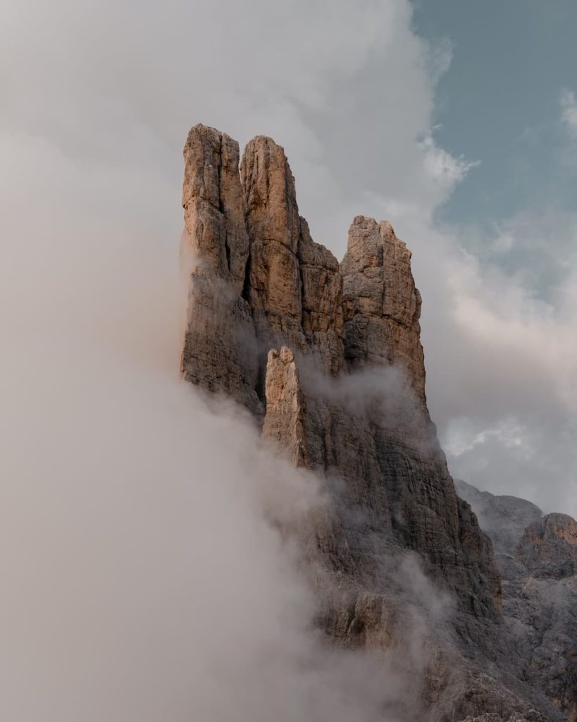 Sam Oetiker_Dolomites_peak