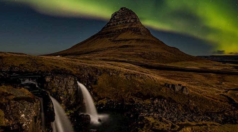 Iceland_Kirkjufell_@walidestinations