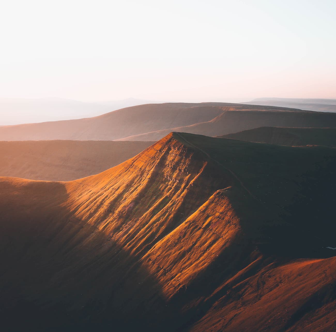 Red Top - Wales - Pen y Fan - Ross Lloyd
