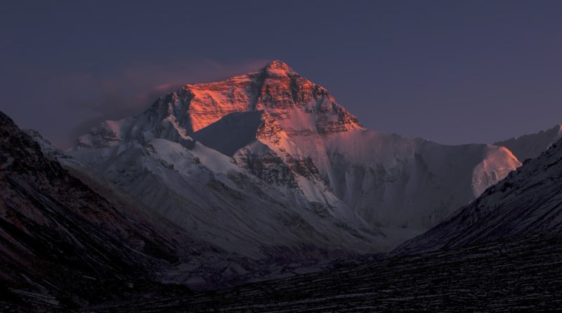 Sunset at Mount Everest, Tibet, Rudy Ranke