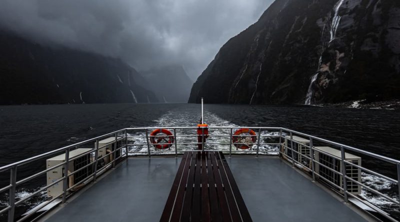 New Zealand- Milford Sound cruise - @farfadexphotography