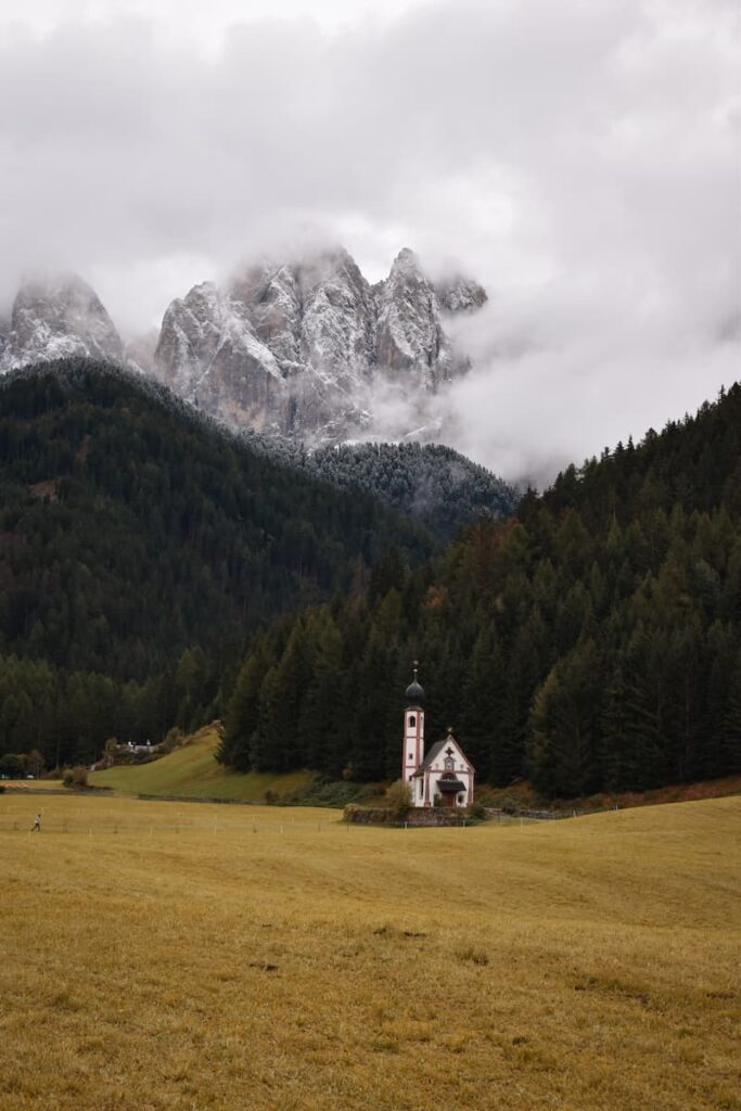 @happinessisle_Dolomites_Italy