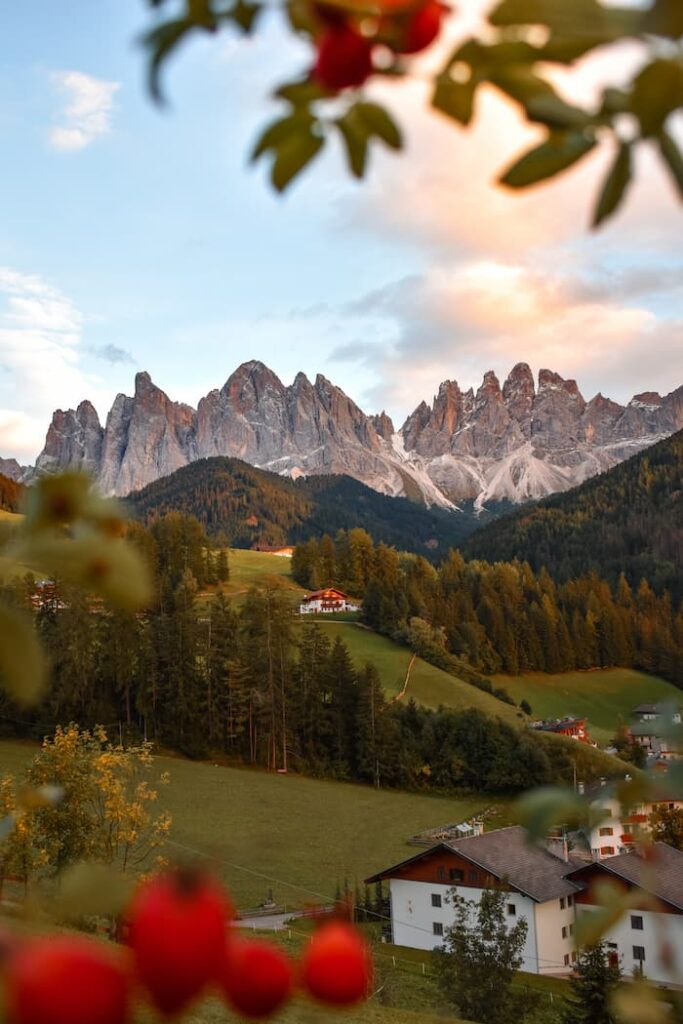 @happinessisle_Dolomites_Italy