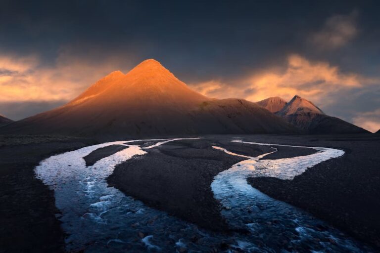 Pyramides-of-north---Iceland---Filip-Hrebenda---@filiphrebenda