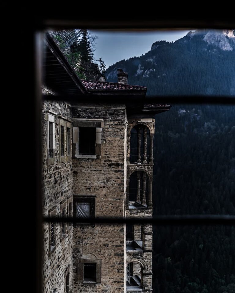 Turkey-Trabzon-Sümela Monastery-insade