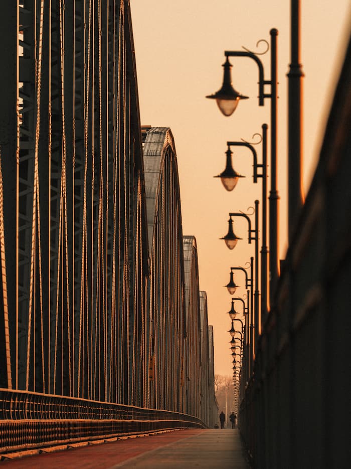The Piłsudski Bridge, Toruń, poland_szary_czlowiek_w_kolorze